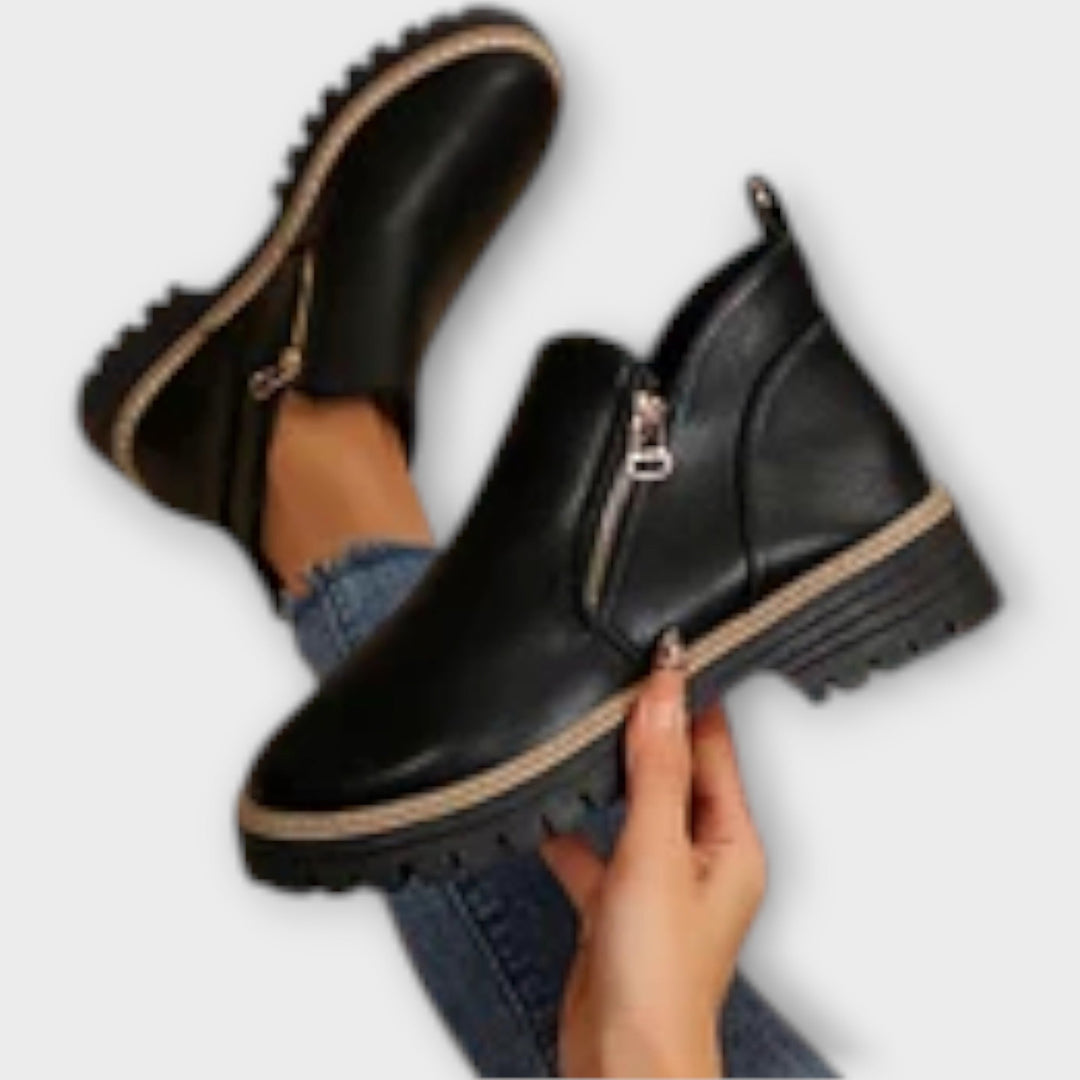 Elegant Boots with High Comfort