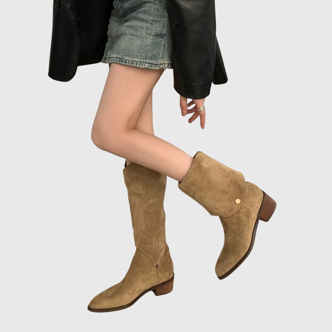 Talié - Elegant V-Shape Boots