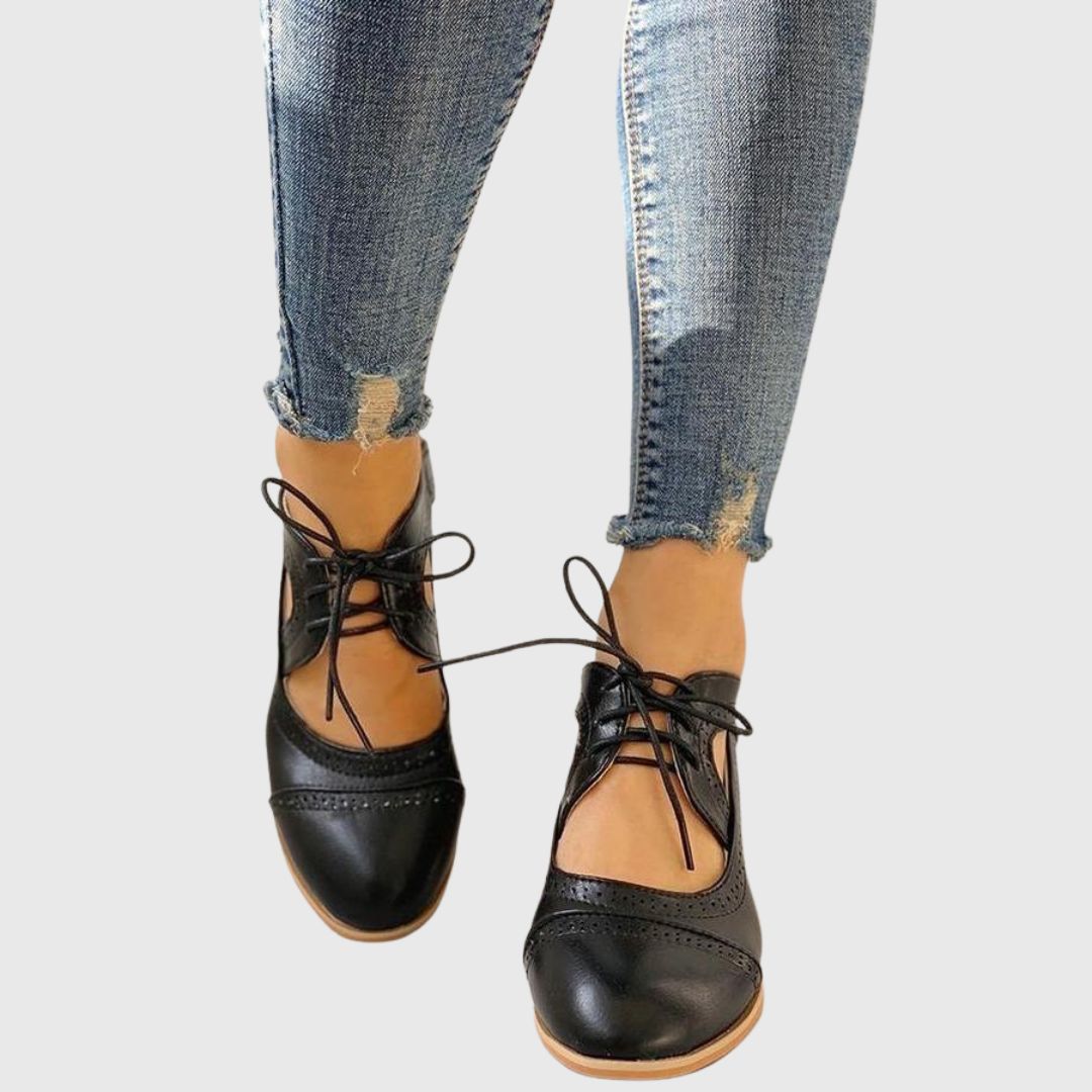 Evelyn - Heeled T-Strap Shoes